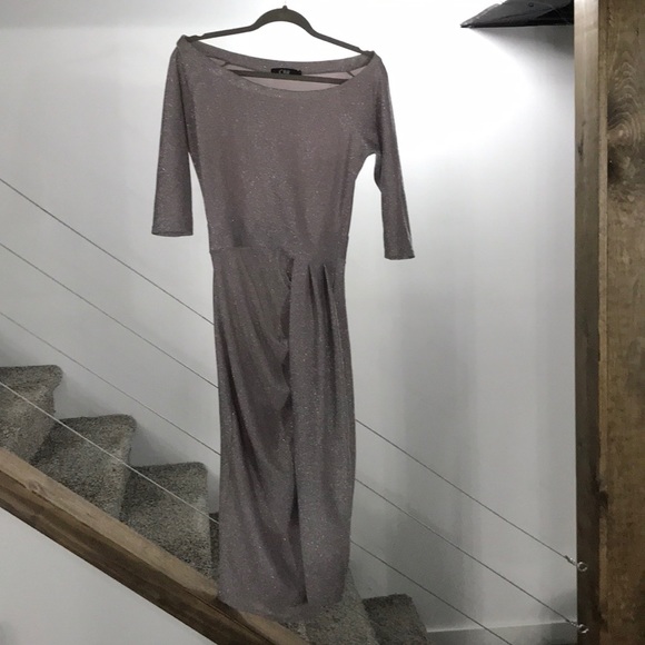 Dresses & Skirts - Off shoulder dress